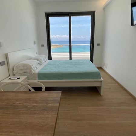 Casa Vacanza Acquamarina Porto Torres Exterior photo